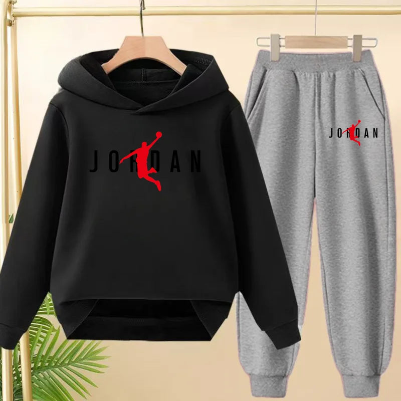 The Children's Sportswear, Including a Hooded Sweatshirt and Long Pants,is Suitable for Children Aged 3 To13 to Engage in Sports