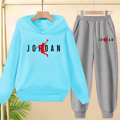 The Children's Sportswear, Including a Hooded Sweatshirt and Long Pants,is Suitable for Children Aged 3 To13 to Engage in Sports