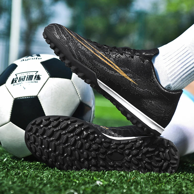 New Soccer Shoes Outdoor Professional Unisex Football Boots Non-slip Training Sport Futsal Match Sport Sneakers
