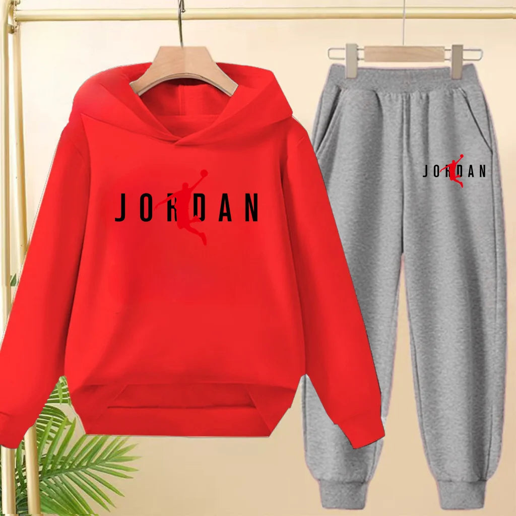 The Children's Sportswear, Including a Hooded Sweatshirt and Long Pants,is Suitable for Children Aged 3 To13 to Engage in Sports