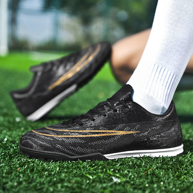 New Soccer Shoes Outdoor Professional Unisex Football Boots Non-slip Training Sport Futsal Match Sport Sneakers